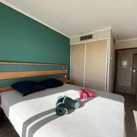 Cap Hermes 312, T2,3, 40m2 Clim, Parking, Piscine Apartmán