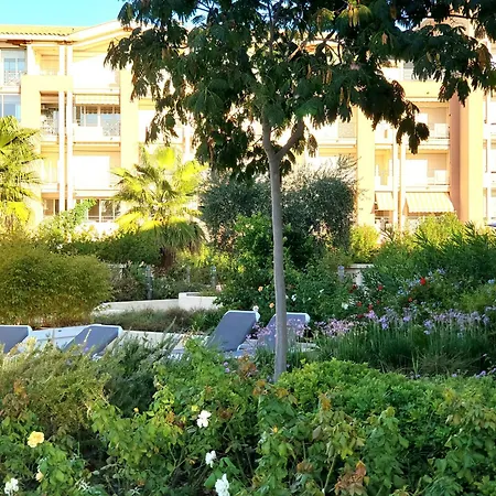 Cap Hermes 312, T2,3, 40m2 Clim, Parking, Piscine